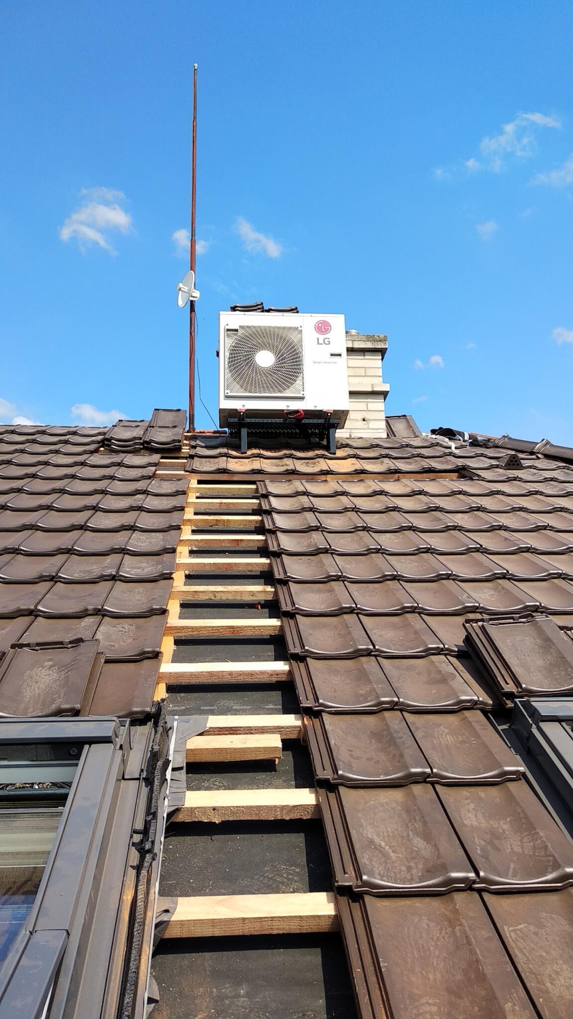 Instalace do podkroví - Šikmá stěna